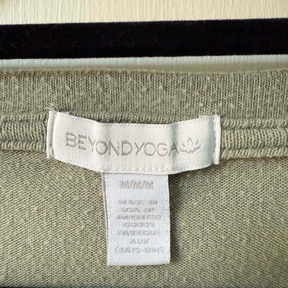 Beyond Yoga Sage Green Sweatshirt - Picture 3 of 4